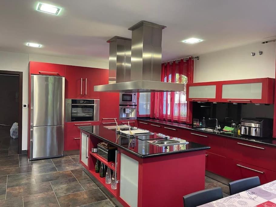 Villa las palmeras Villa in Galicia