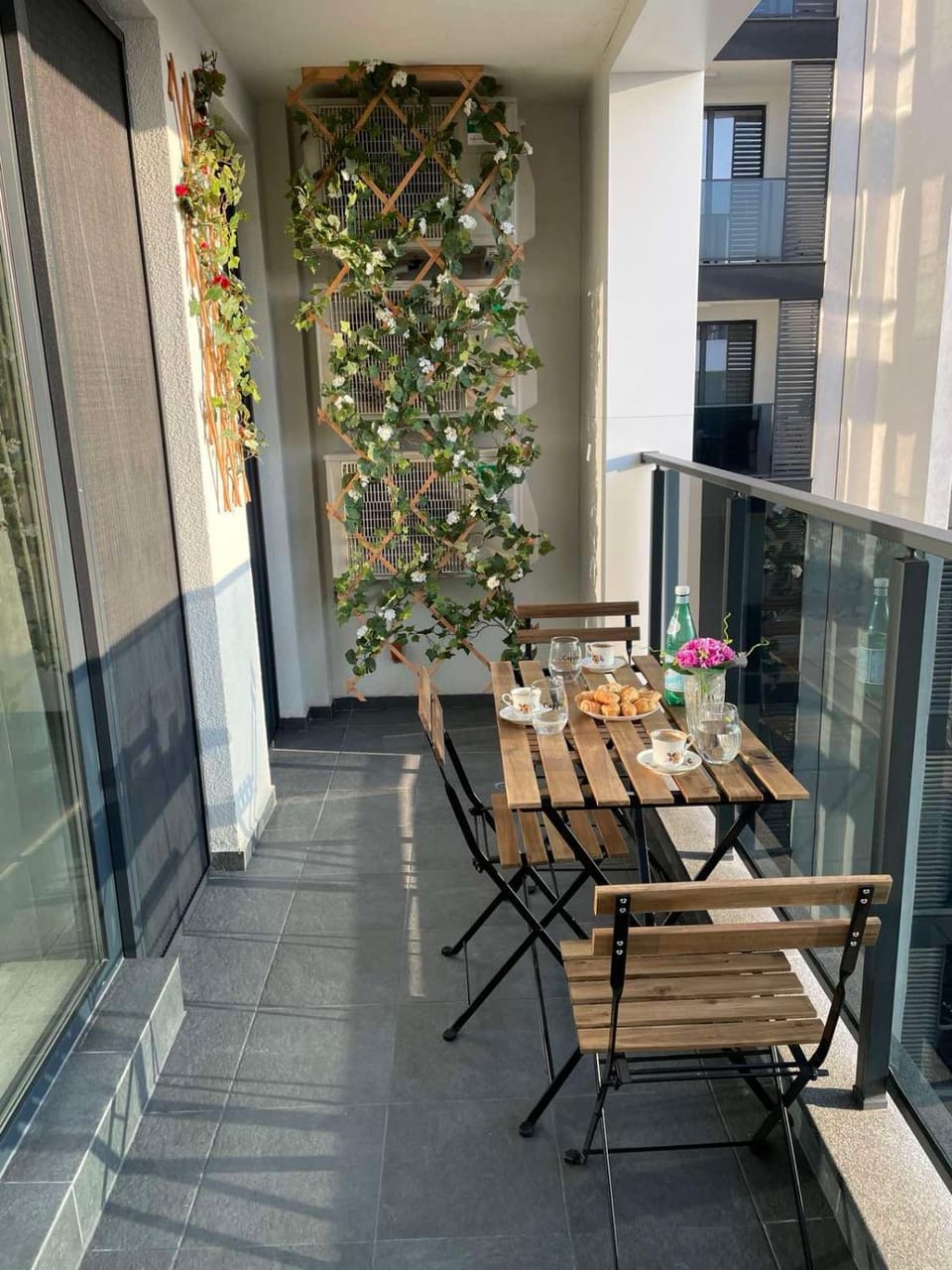 View (from property/room), Balcony/Terrace, Seating area