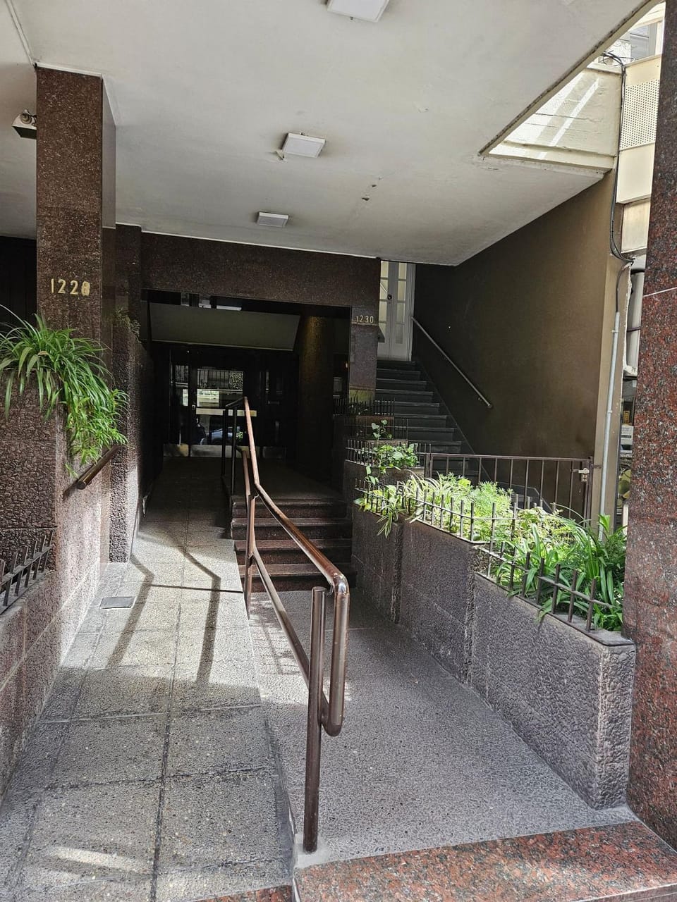 Facade/entrance