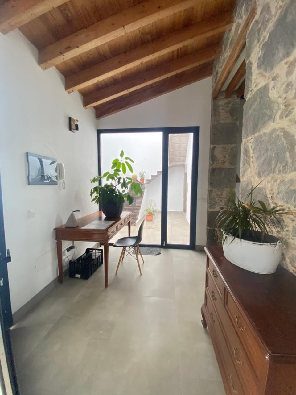 Property building, Dining area, Breakfast