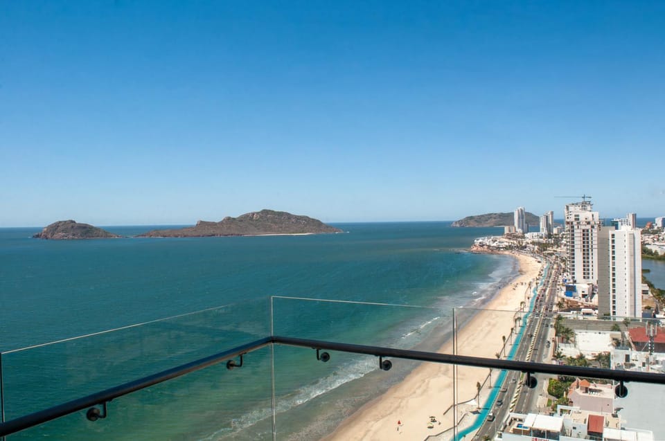 Day, Beach, City view, Sea view
