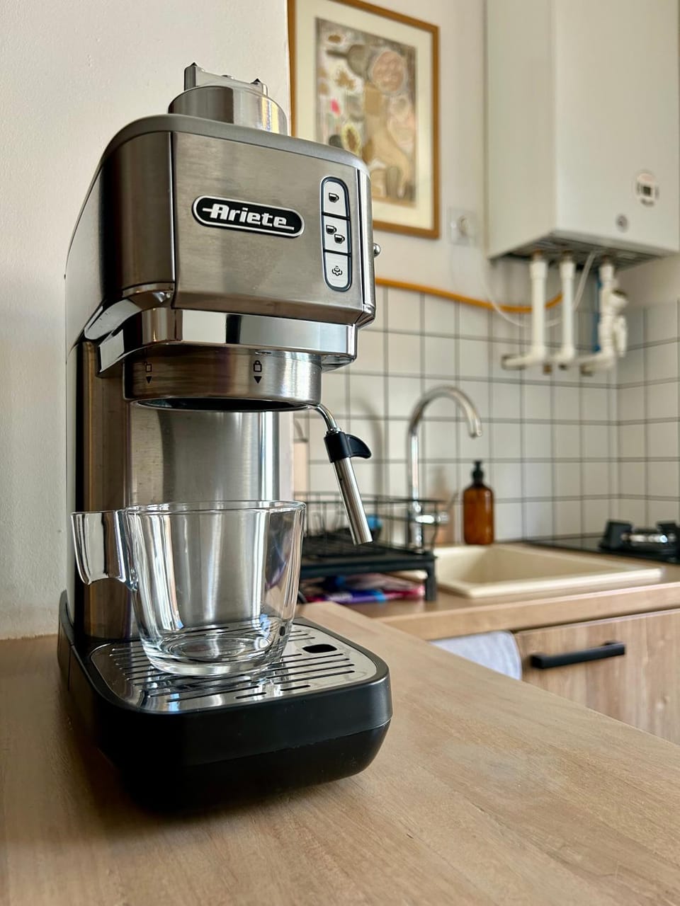 Coffee/tea facilities, Kitchen or kitchenette