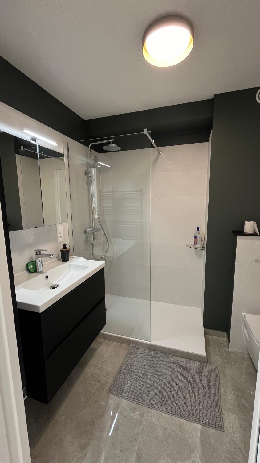 Shower, Bathroom