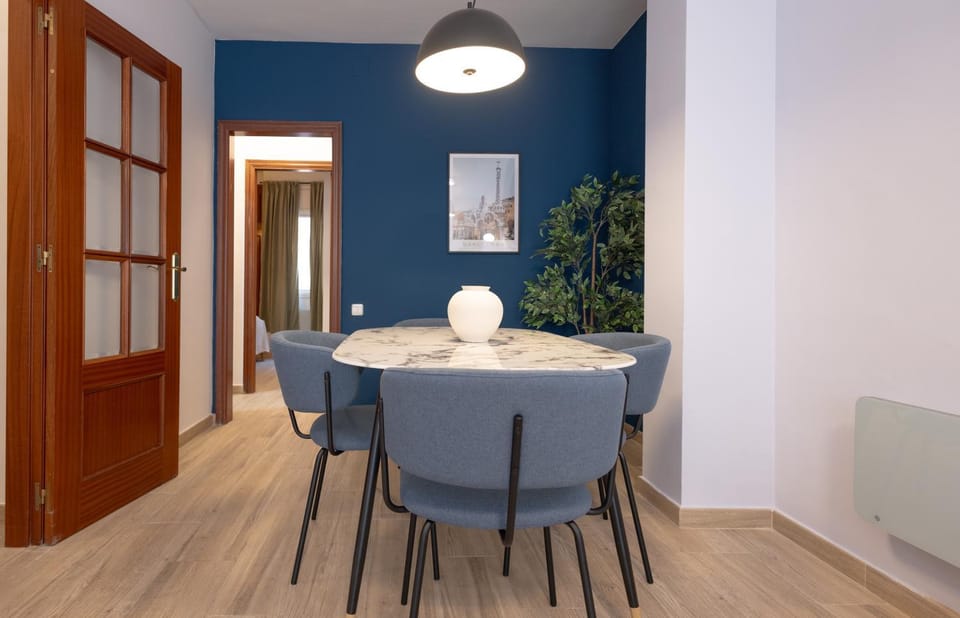 Living room, Dining area