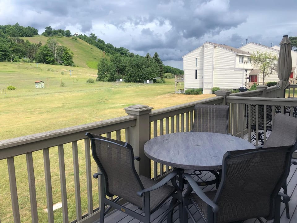 Sugar Buzz (B8) House in Sleeping Bear Dunes