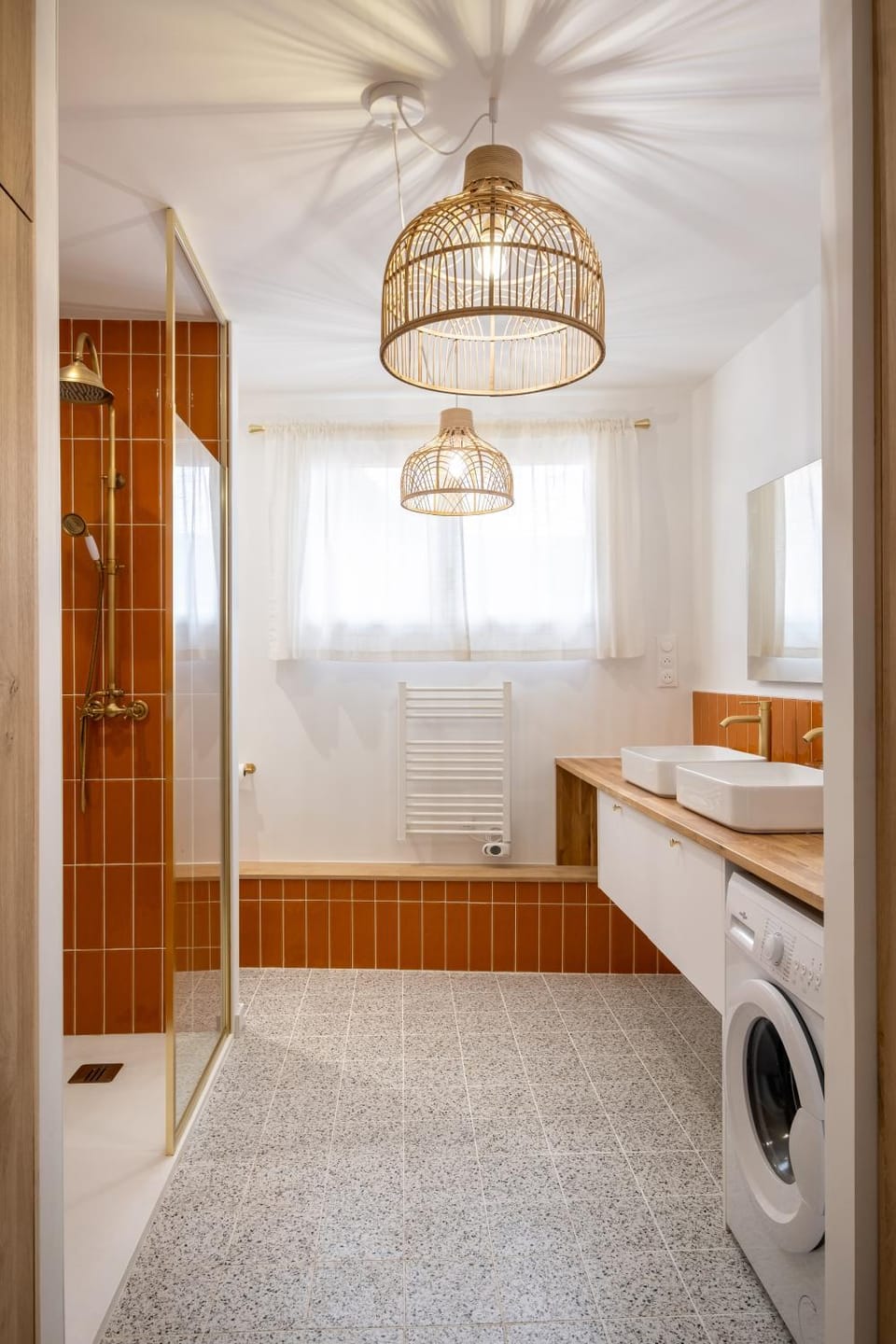 Shower, Bathroom, washing machine, dryer