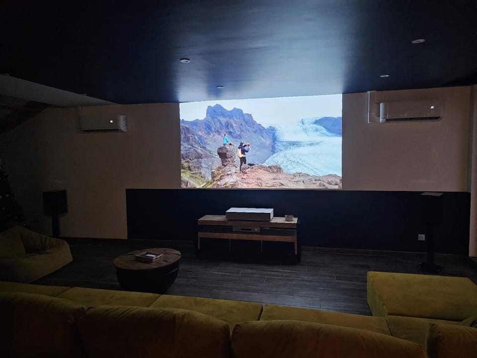 TV and multimedia, Living room