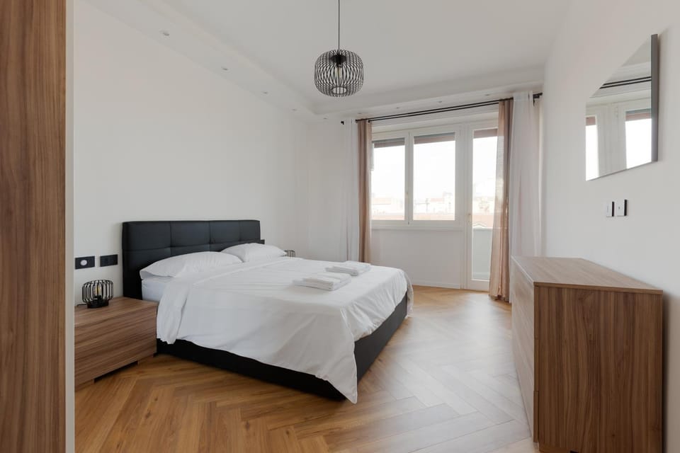 Bird's eye view, View (from property/room), Bedroom, City view
