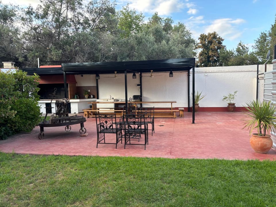 CHACRAS Land House in Luján de Cuyo