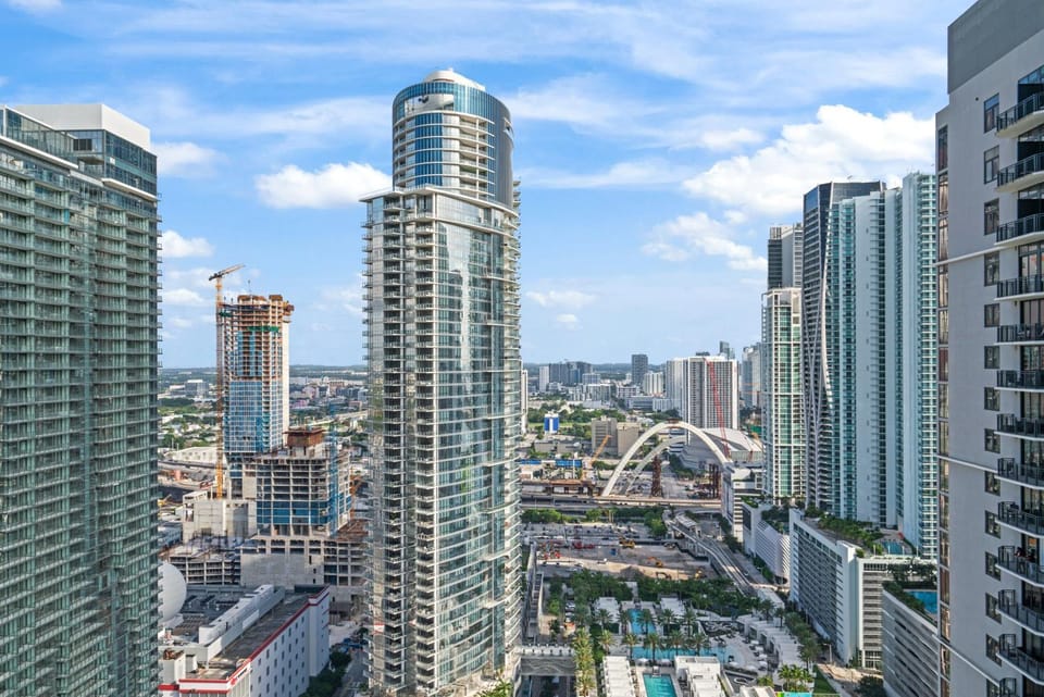 NEW Luxurious Apartment Floor 35th - Miami's heart Apartment in Miami