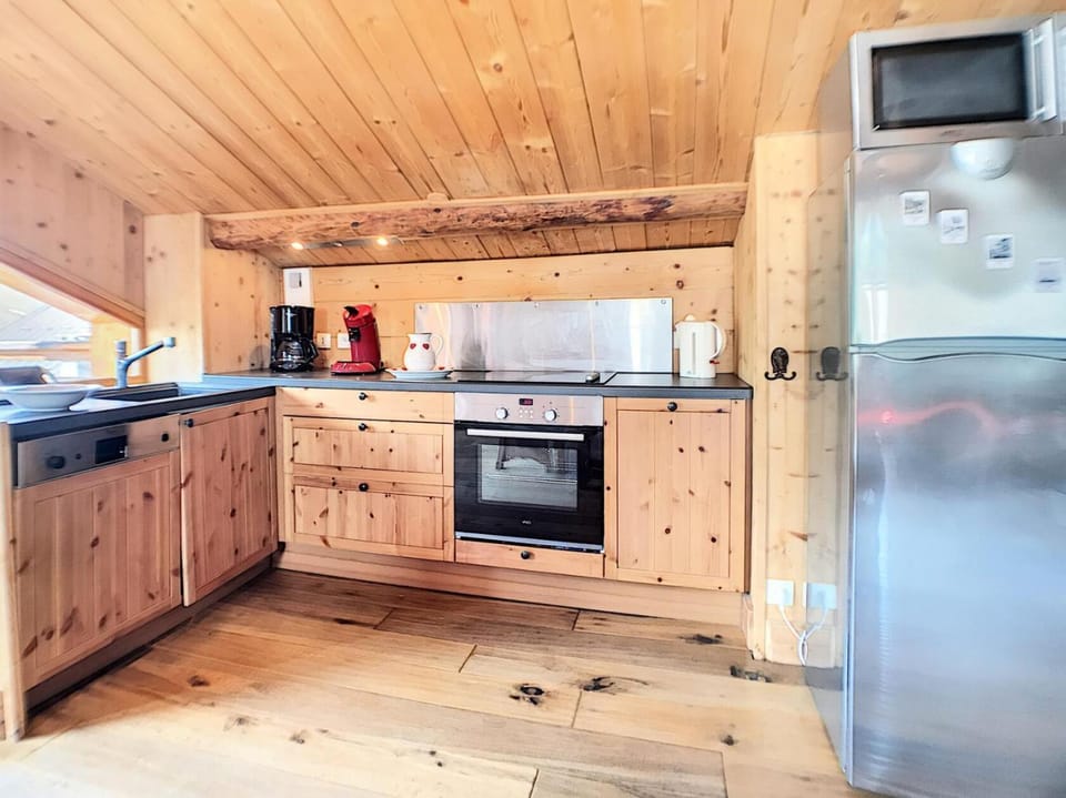 Résidence Les Granges - Chalet d'exception · Hameau des Granges · Vue exceptionnelle MAE-6674 Chalet in Les Allues