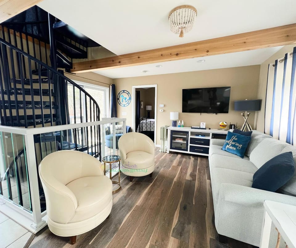 Off The Hook House in Michigan
