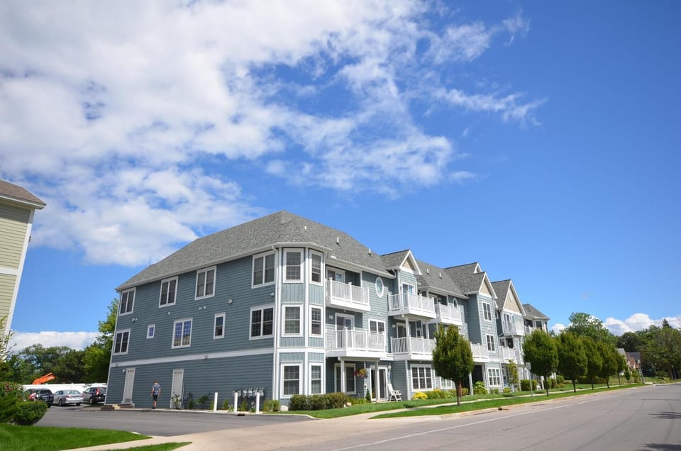 Suite Up North House in Traverse City