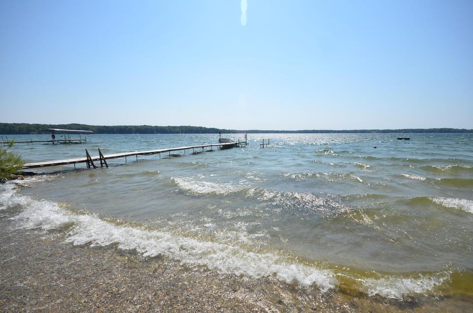 Splash Landing-Long Lake-Traverse City House in Michigan