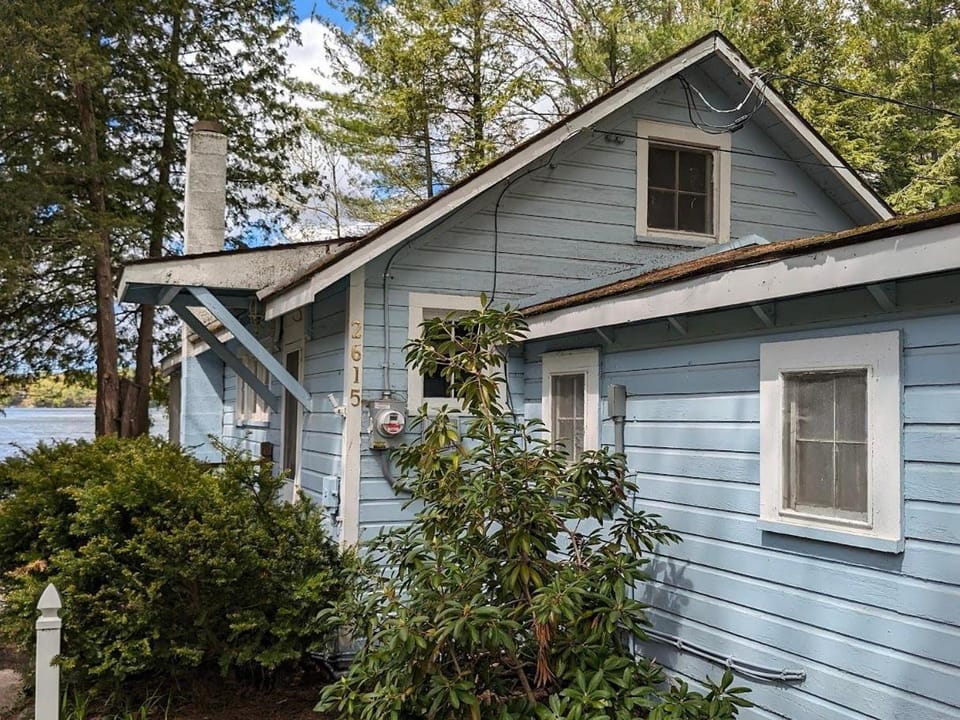 Life on Mickey Lake House in Michigan