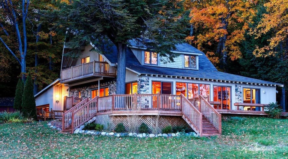 Caboose Royale House in Michigan