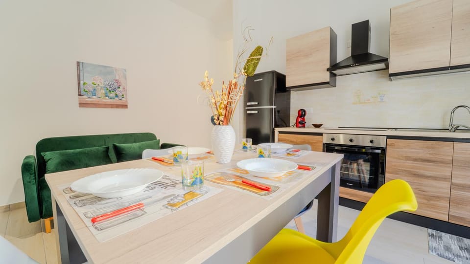 Living room, Dining area, kitchen, air conditioner