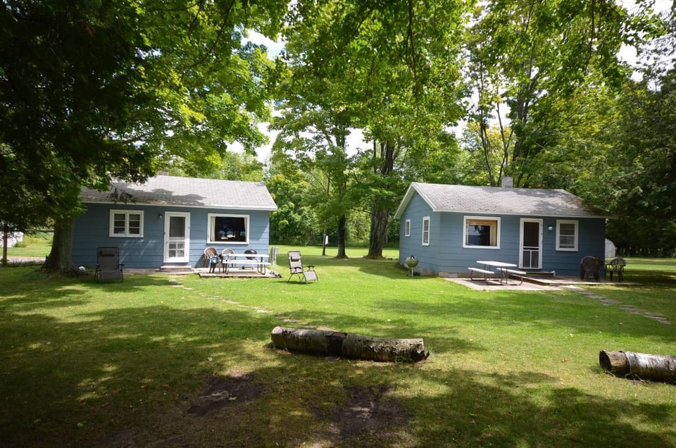 Brookhaven 5 House in Glen Lake