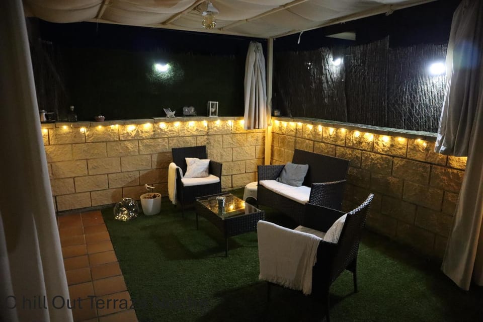Patio, Night