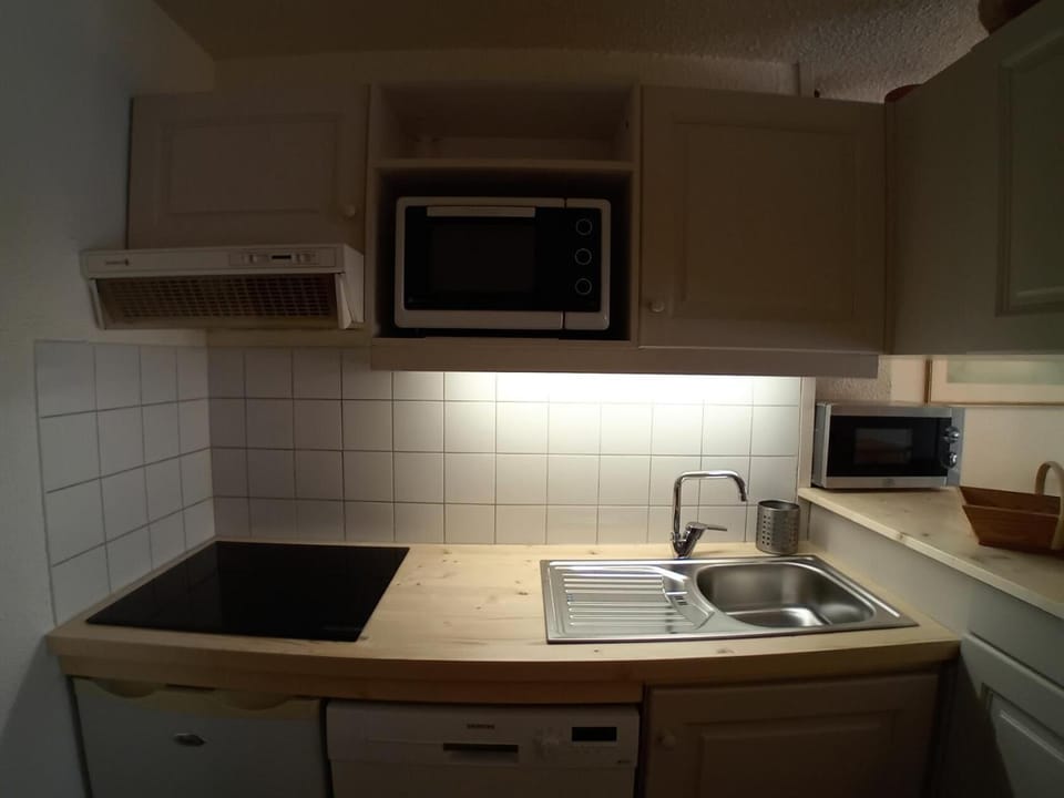 Chalet De Meribel - 5 Pièces pour 8 Personnes MAE-7131 Apartment in Les Allues