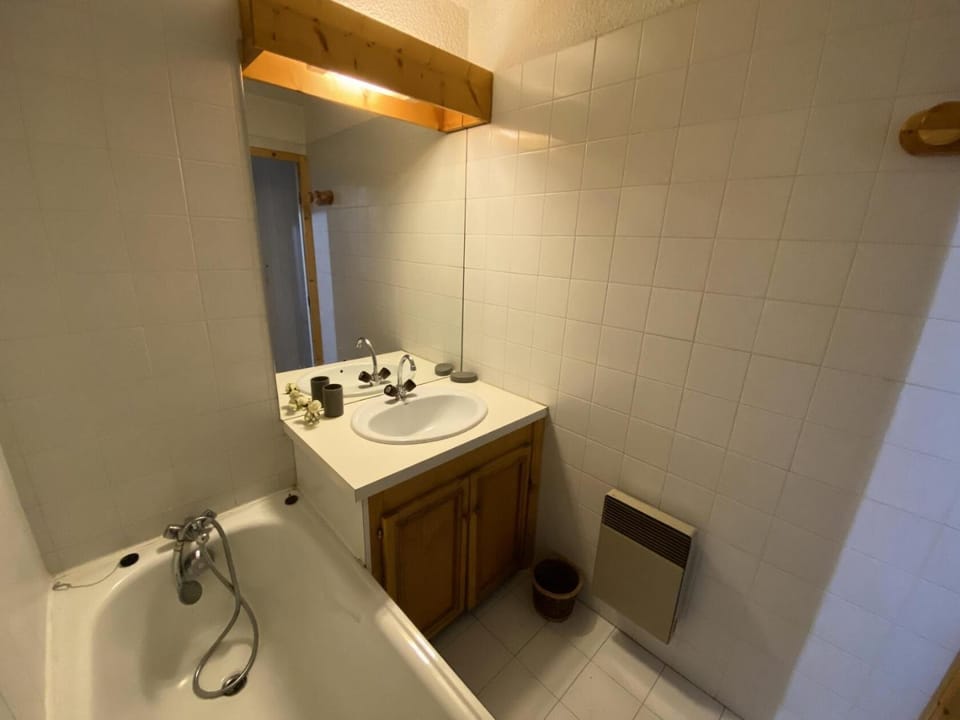 Chalet De Meribel - 5 Pièces pour 8 Personnes MAE-7131 Apartment in Les Allues