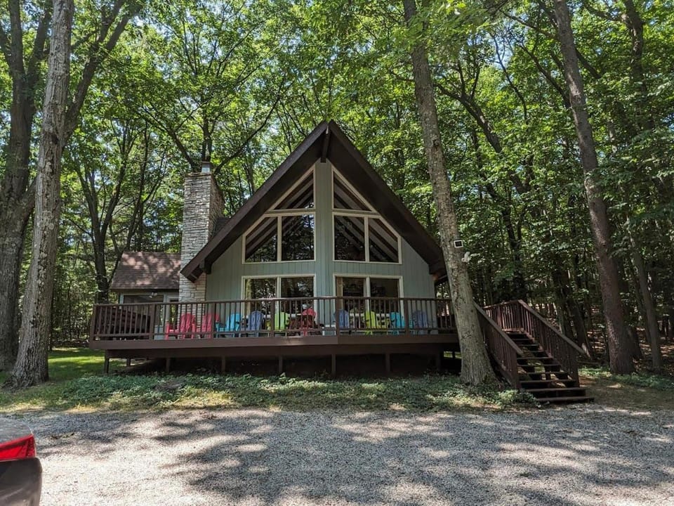 Orchard Oaks Cottage House in Glen Lake