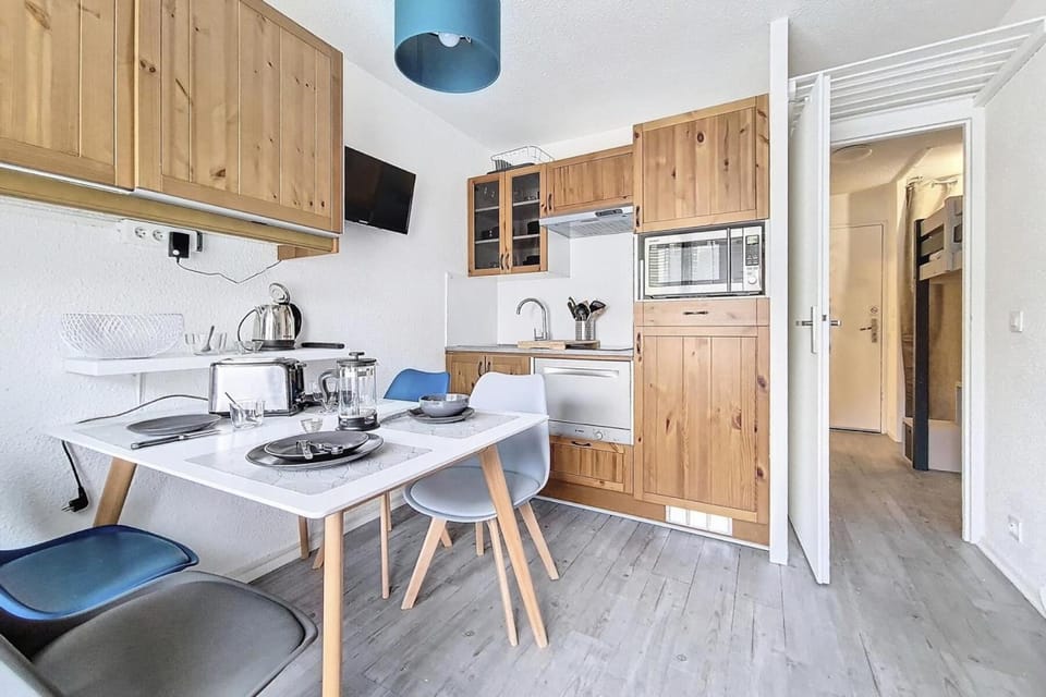 Résidence Gentianes - Studio pour 4 Personnes MAE-2931 Apartment in Les Allues