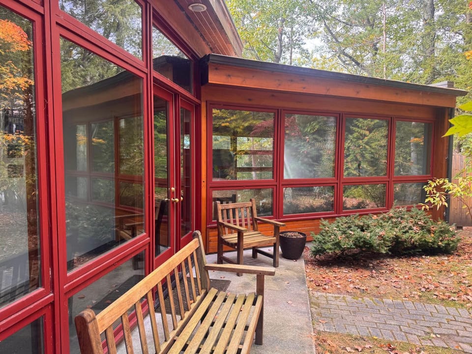 Northern Comfort 2--Long Lake-Traverse City House in Michigan