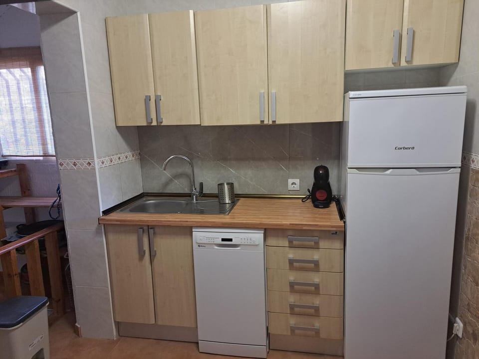 Tu Casita en el Pantano de San Juan House in Community of Madrid