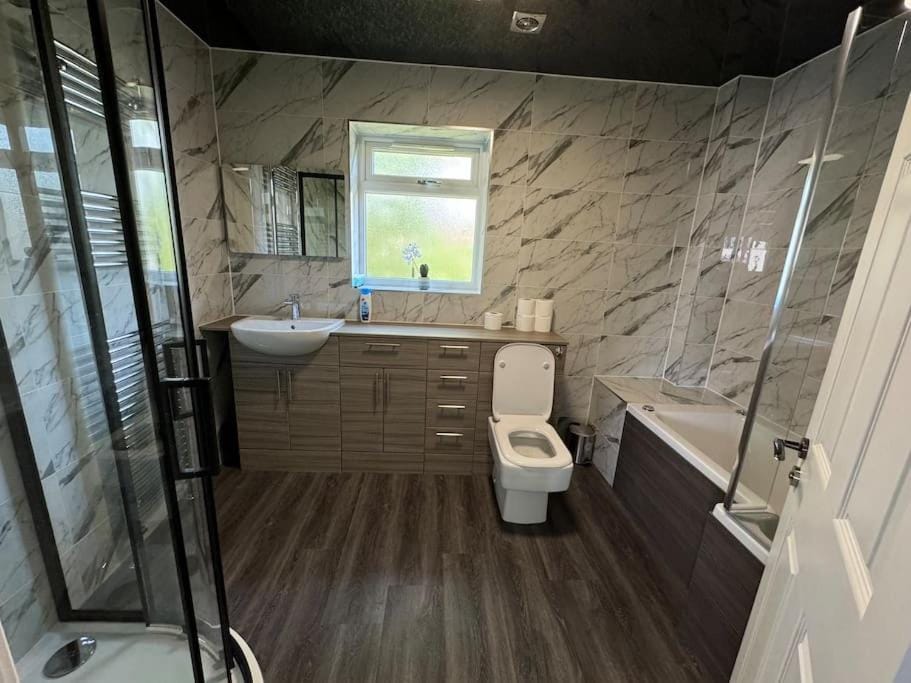 5-Bedroom Cottage in New Waltham, Grimsby Villa in England