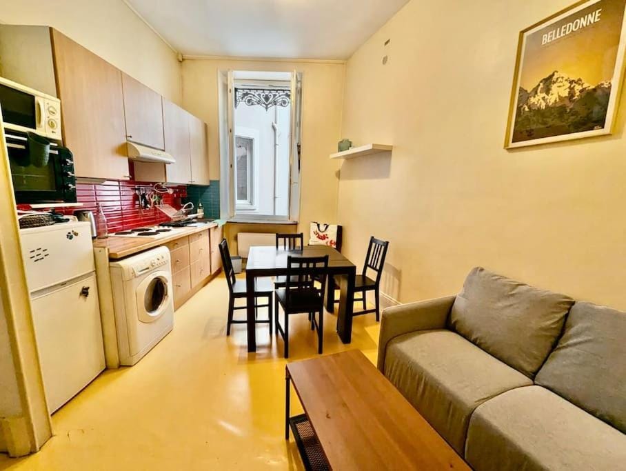 Sublime T4 en hyper centre avec 3 chambres Apartment in Grenoble