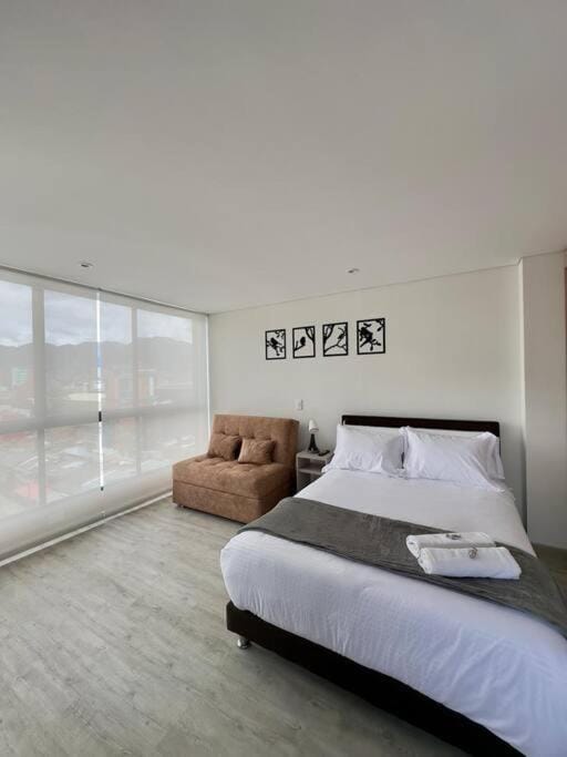 Descubre Tu Apartaestudio Ideal Todo Incluido Apartment in Bogota