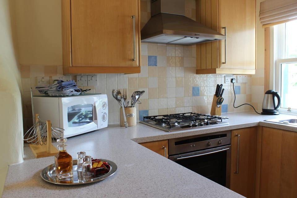Luss Cottages at Loch Lomond Arms Hotel Villa in Scotland