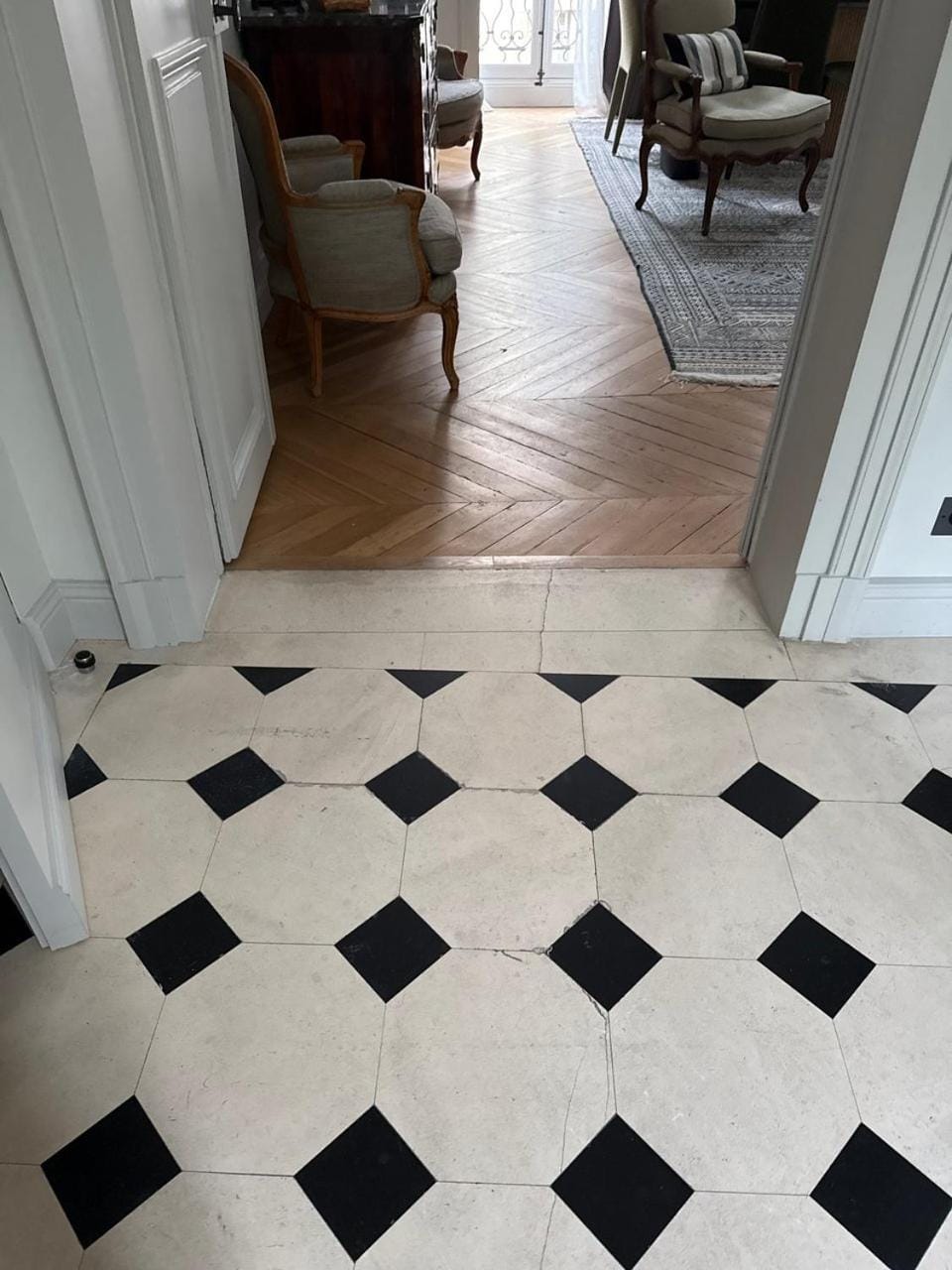 Appartement luxueux / historique proche bon marché Apartment in Paris