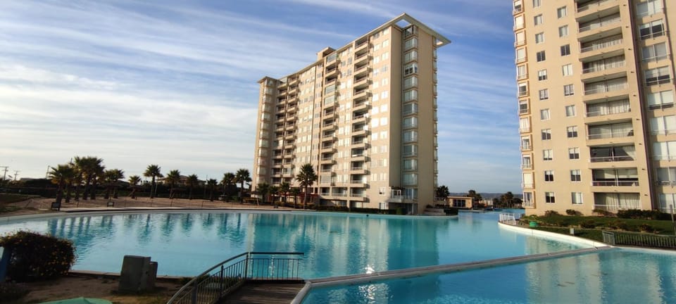 Property building, Lake view, Pool view, Swimming pool