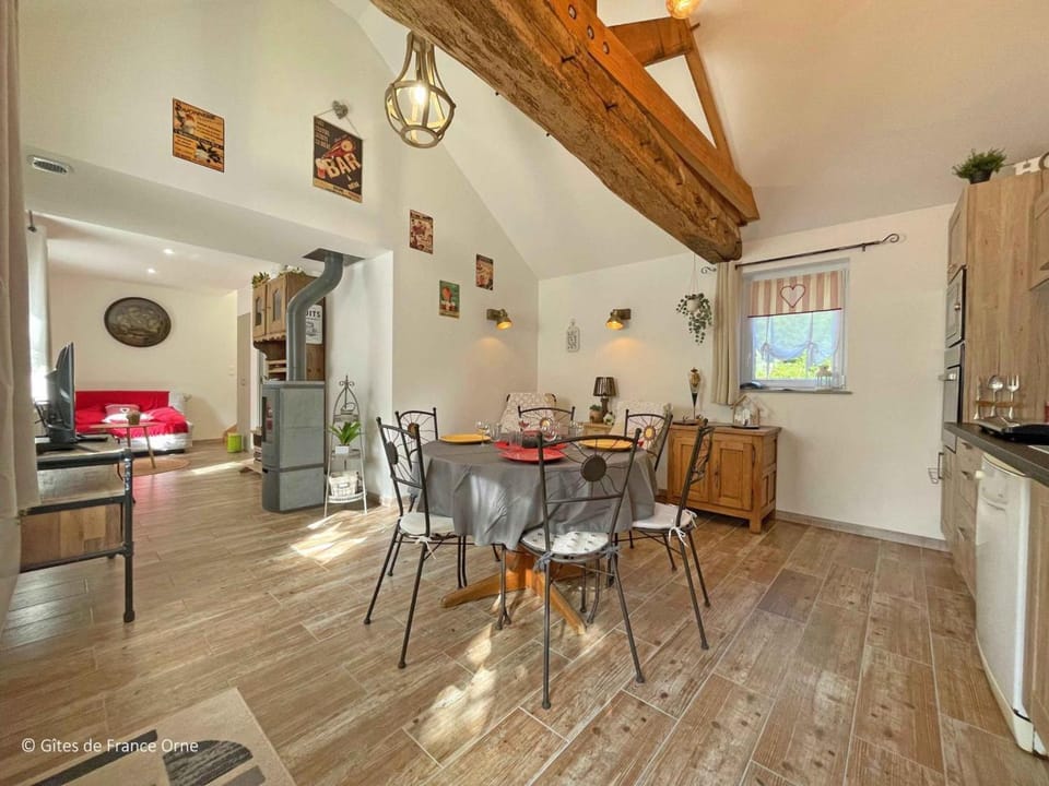 Maison rénovée en pierre, animaux acceptés, proche Bagnoles-de-l'Orne - FR-1-497-222 House in Normandy