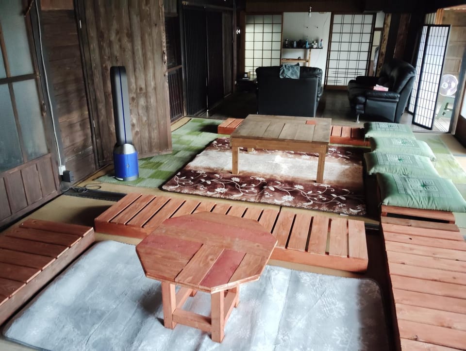 Hostel 53 Bed and Breakfast in Japan