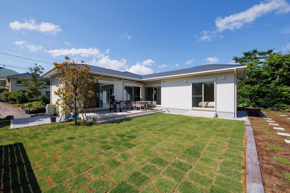 Garden, Garden view