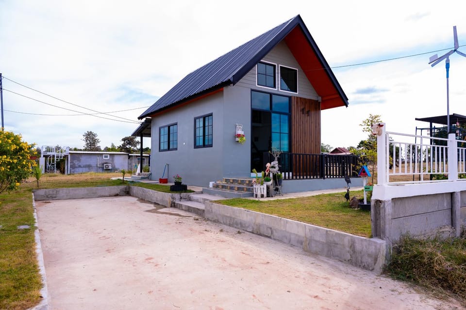 YAWE Pool Villa Sirindhorn Villa in Laos