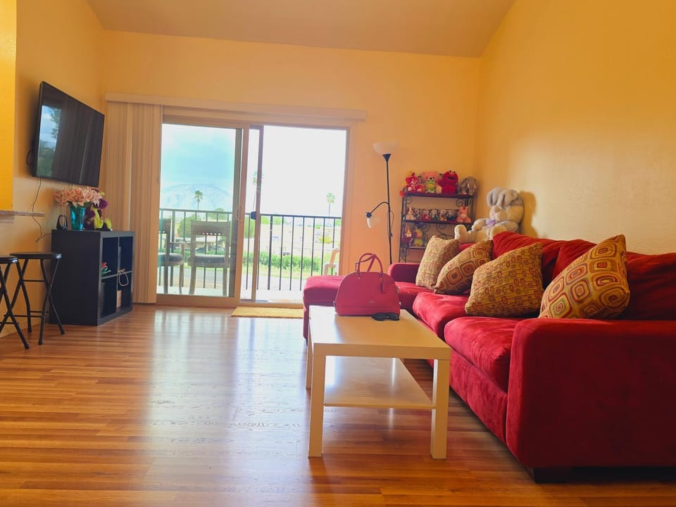 Mountain View Condo with Pool Bed and Breakfast in Tucson