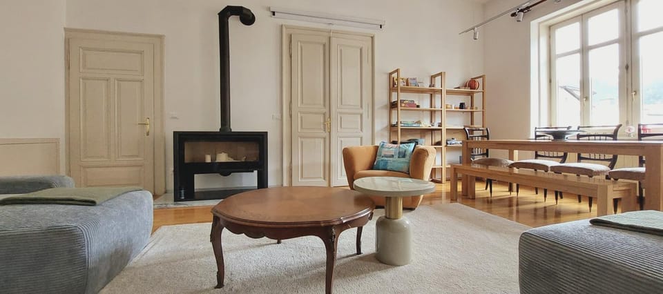 Living room, Dining area