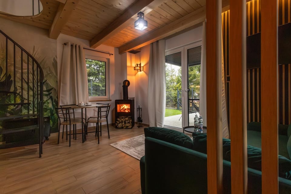 View (from property/room), Balcony/Terrace, Living room, Seating area