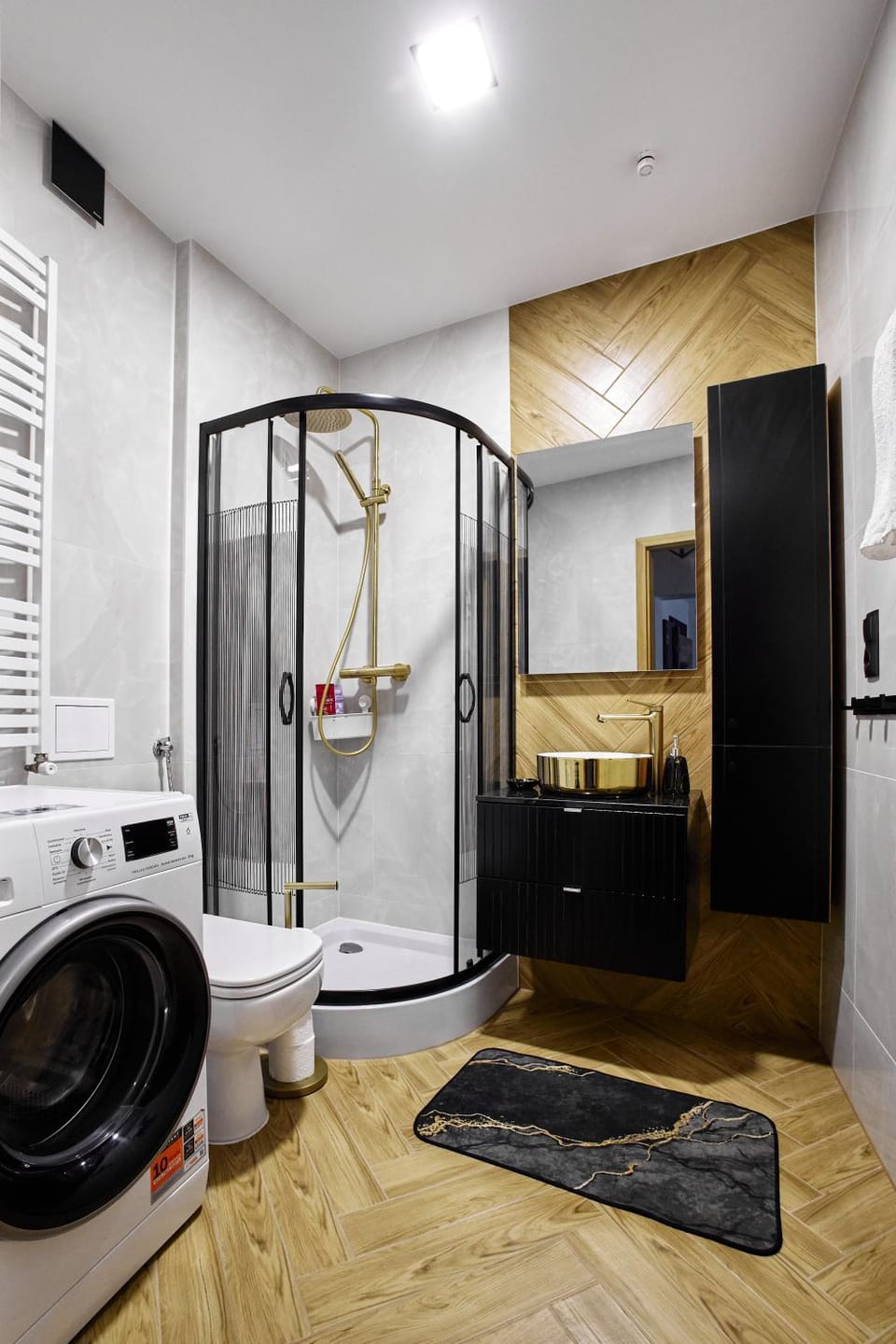 Shower, Bathroom, towels, washing machine, dryer