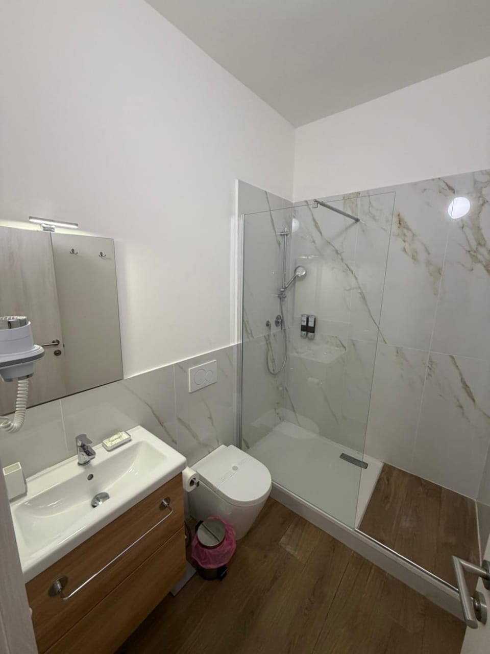 LINDA affittacamere Bed and Breakfast in Marche