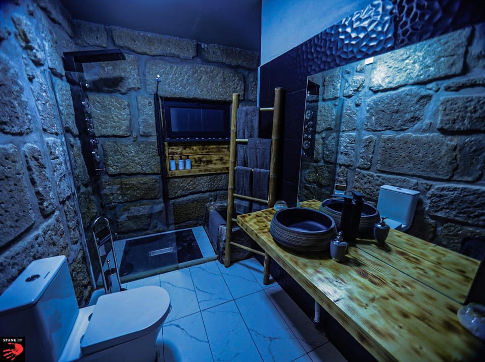 Toilet, Bathroom