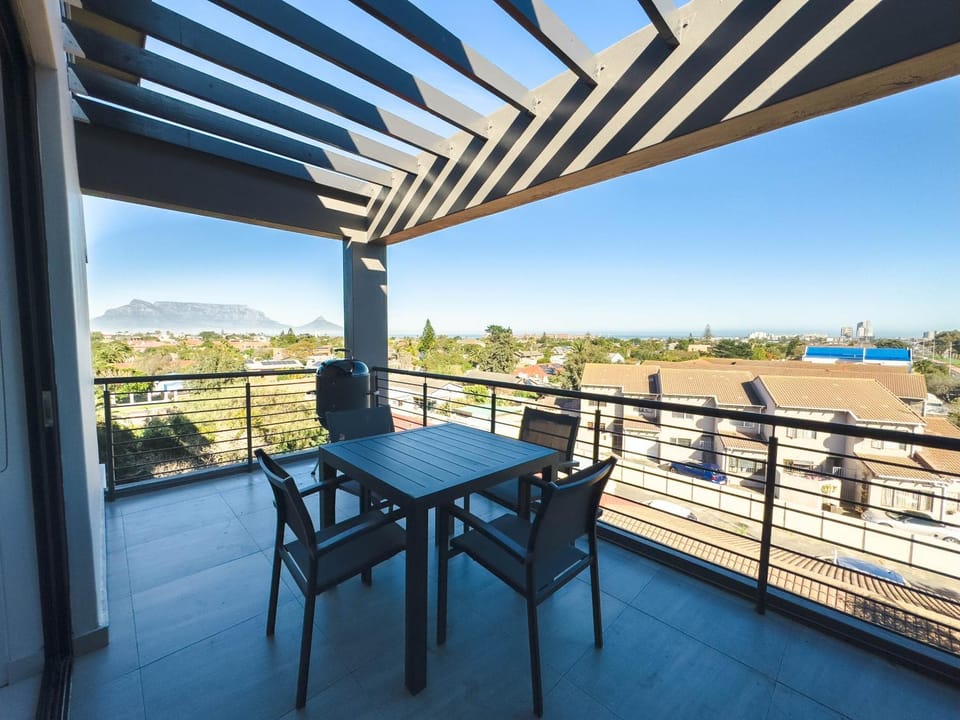 Patio, View (from property/room), Balcony/Terrace