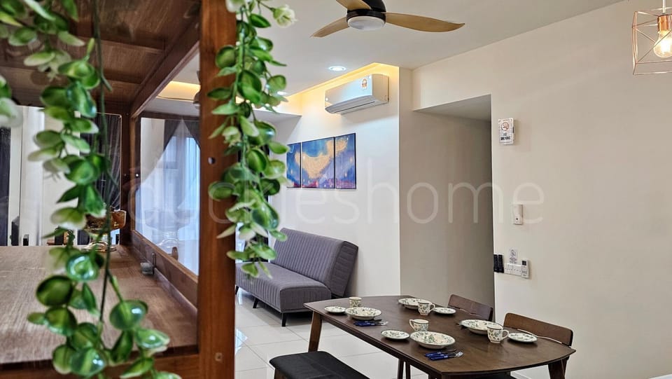 Living room, Photo of the whole room, Seating area, Dining area