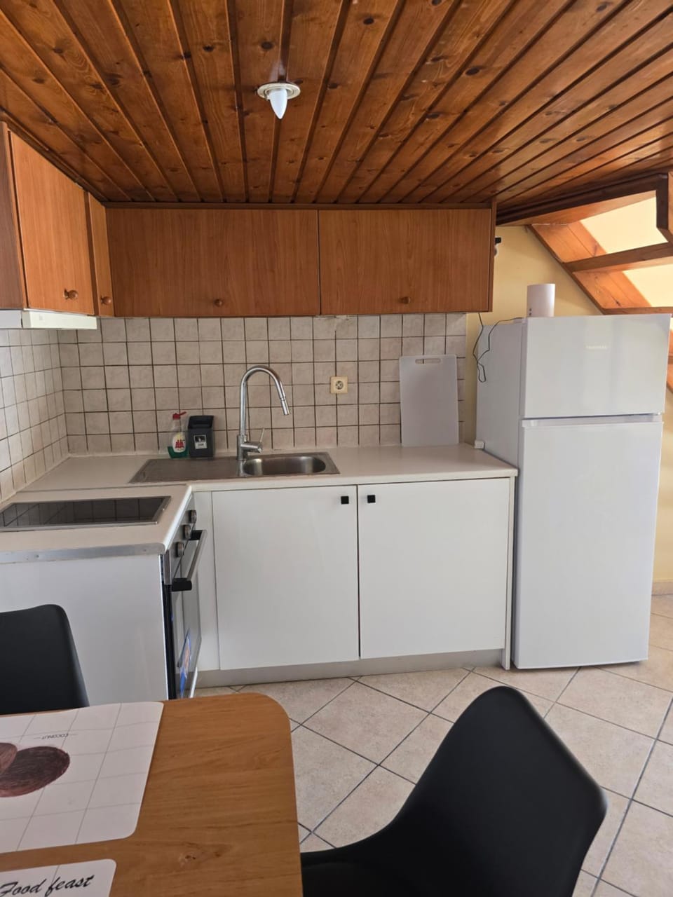 Kitchen or kitchenette, oven, stove