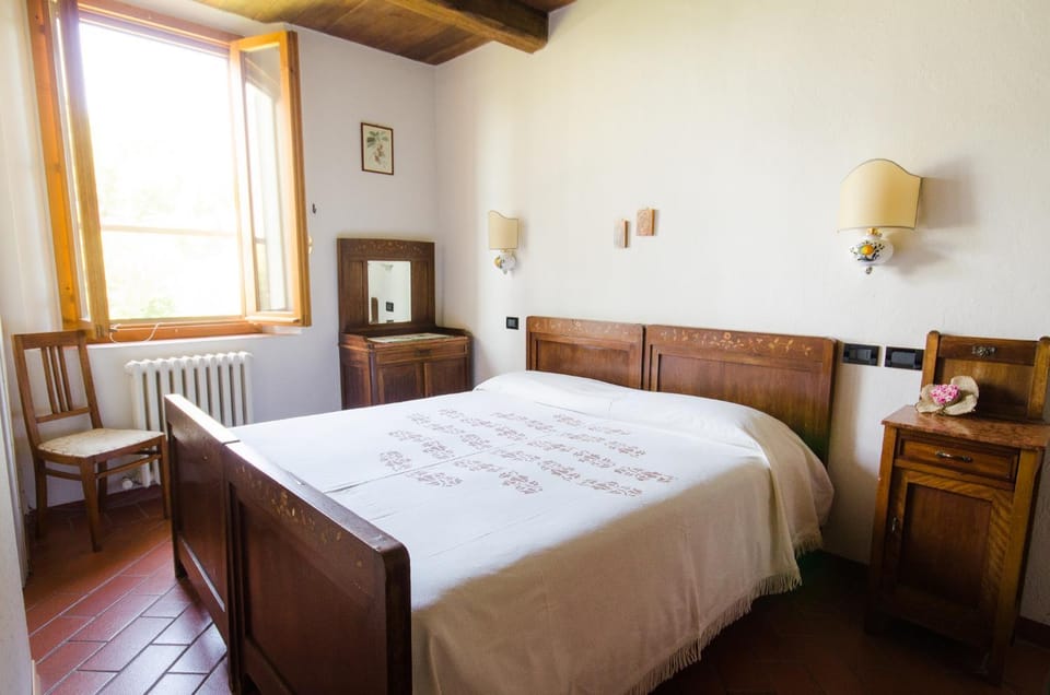 Bed, Photo of the whole room, Bedroom, hair dresser