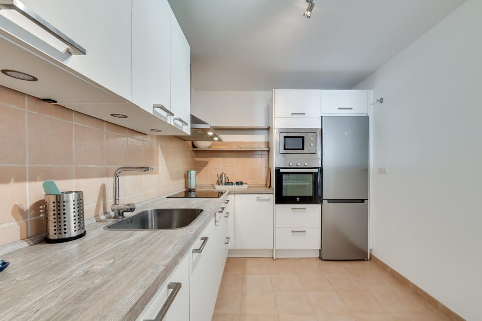 Kitchen or kitchenette, Living room